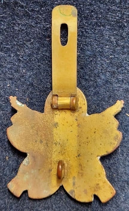 Japanese Army Marksmanship Badge  made by Seieido workshop.jpg