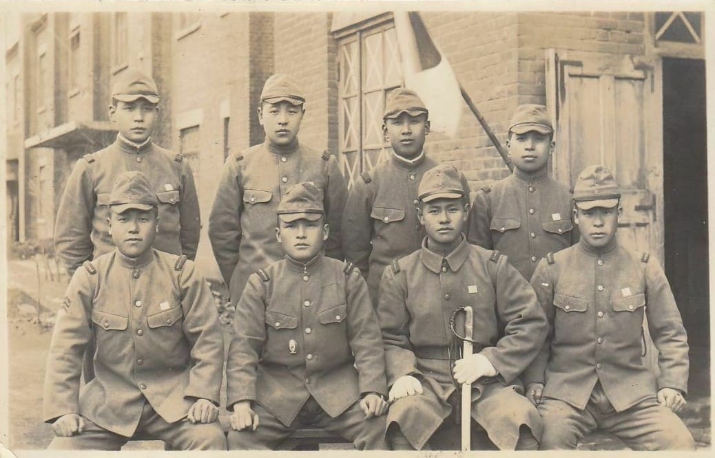 Japanese Army Pilot Badge in Photo.jpg