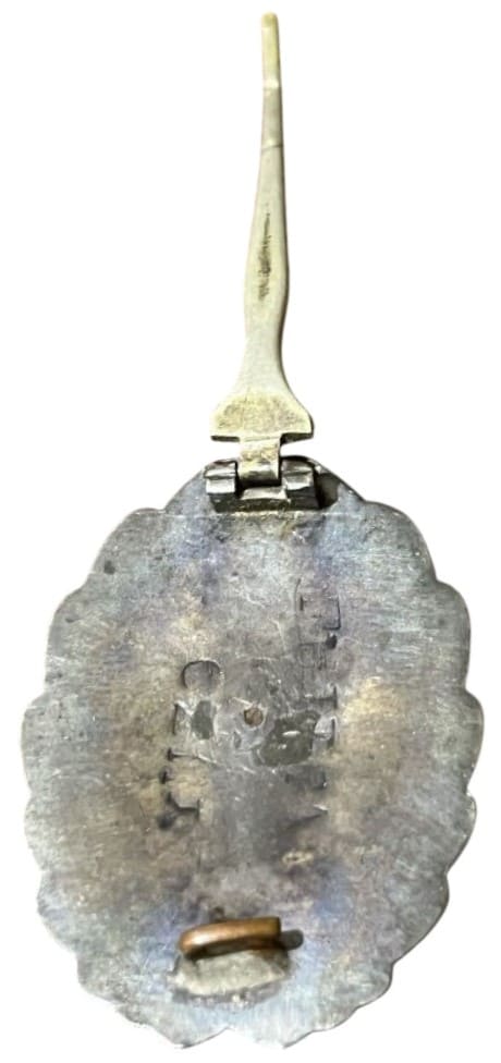 Japanese  Army Pilot Badge.jpg