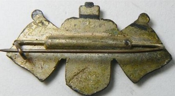 Japanese Axis Badge  ..jpg