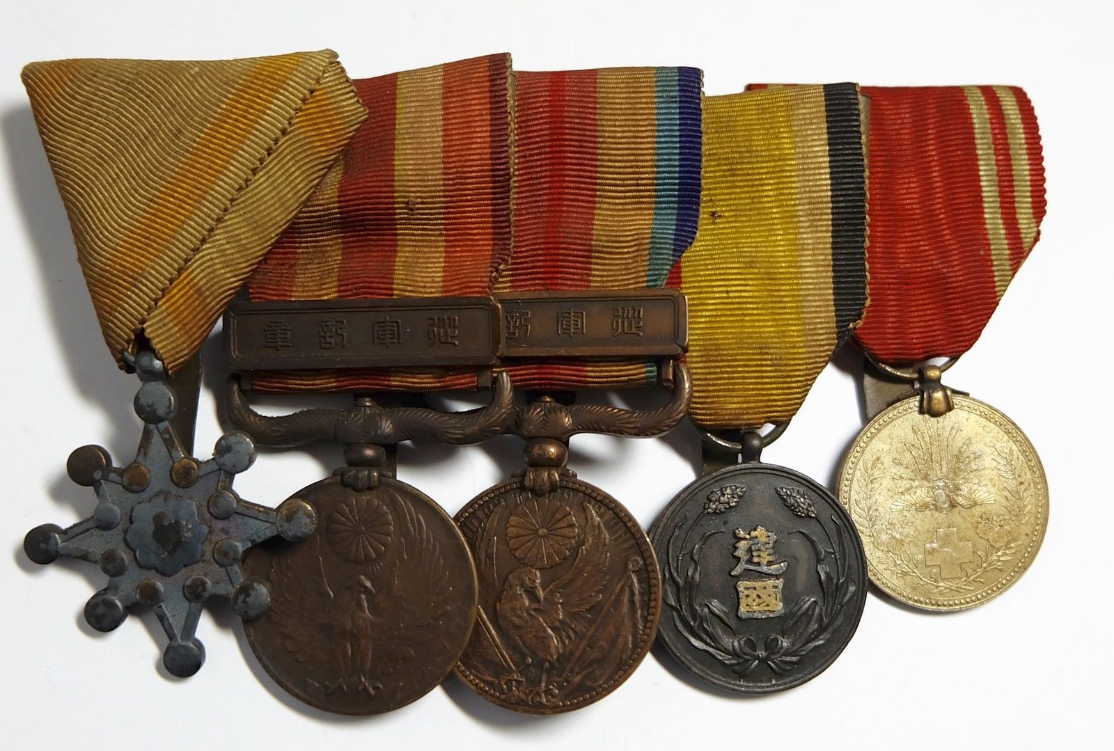 Japanese medal bar  -.jpg