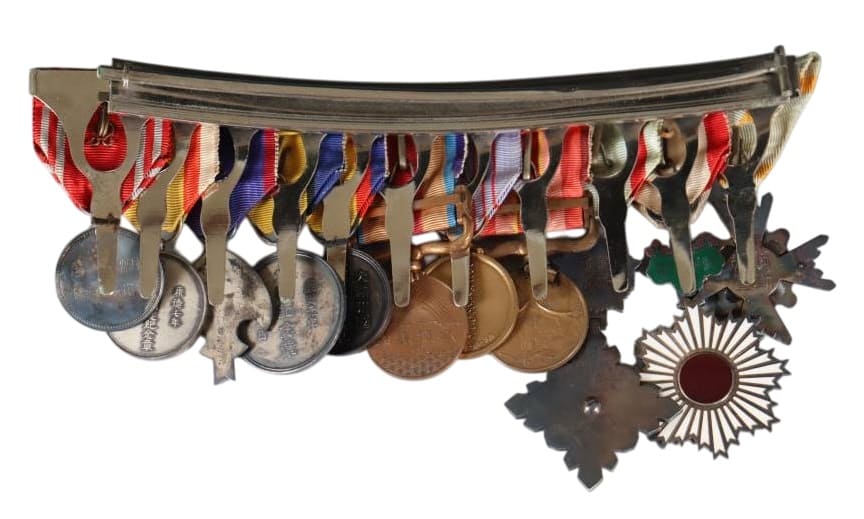 Japanese  medal bar with 5th class Auspicious Clouds order.jpg