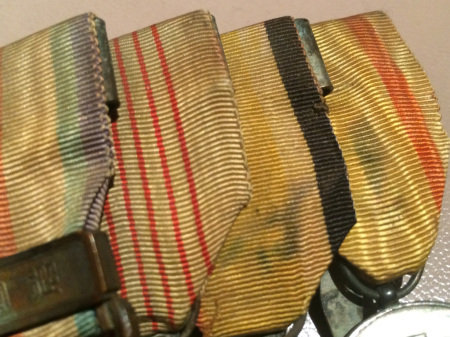 Japanese medal bar with Orden del Mérito Militar  -.jpg