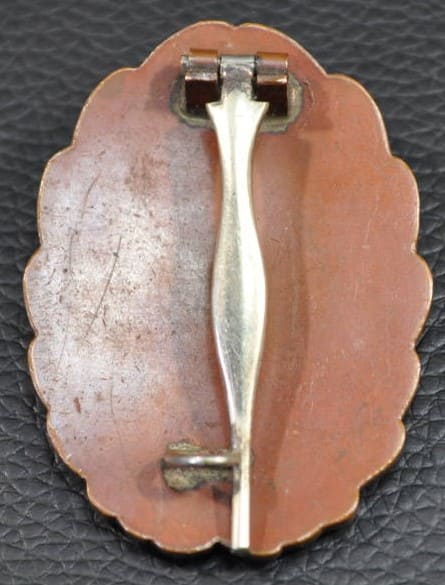 Japanese Pilot  Badge.jpg