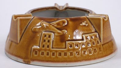 Japanese  Сeramic Ashtray with Machine Gunner.jpg