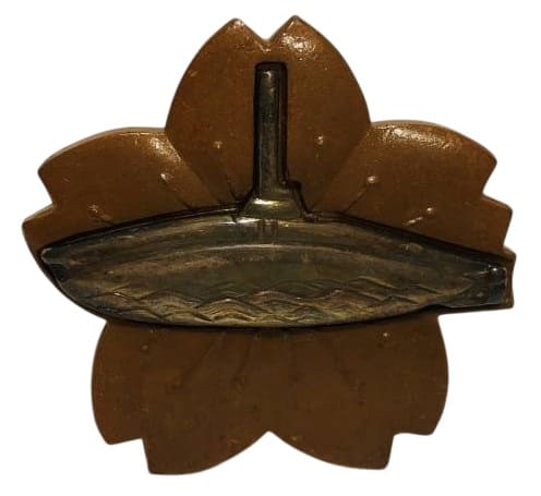Japanese  Submariner Badge Fake.jpg