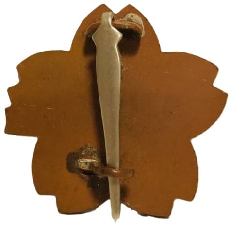 Japanese Submariner Badge  Fake.jpg