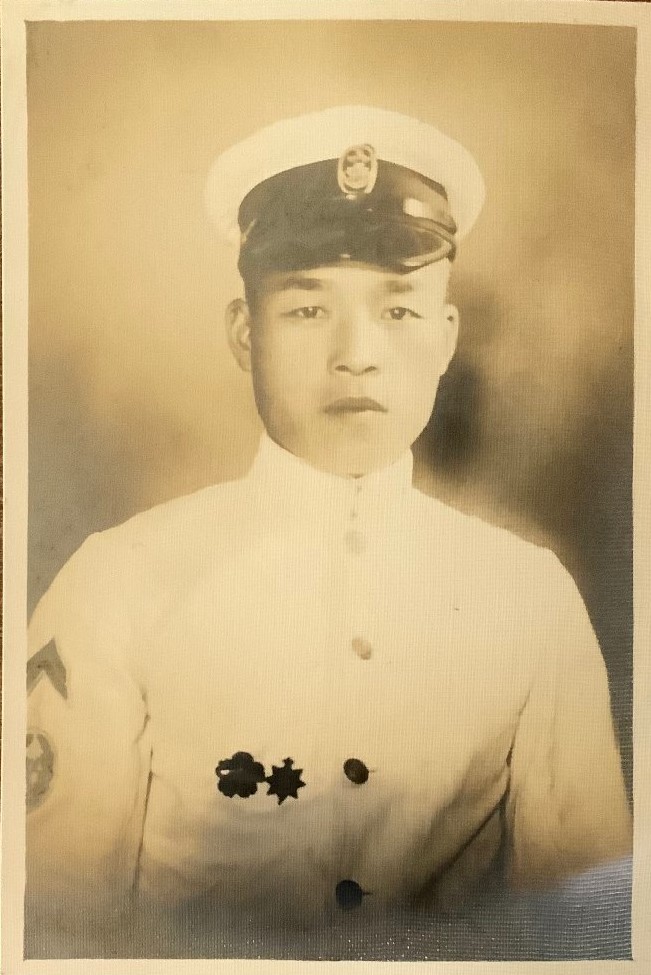 Japanese Submariner Badge in Photo.jpg