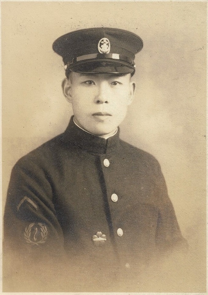Japanese Submariner Badge in Photo.jpg