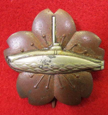Japanese Submariner Badge.jpg
