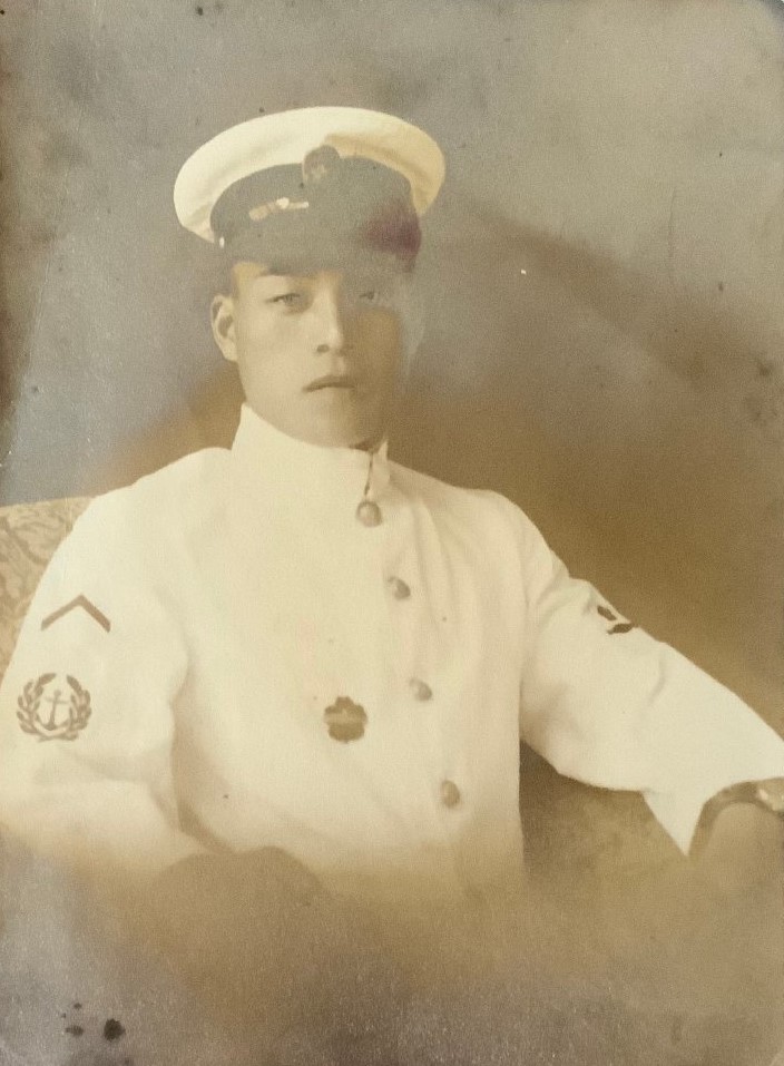 Japanese Submariner Badge Photo.jpg