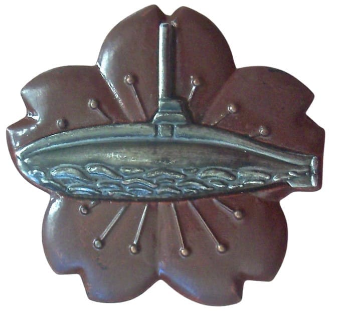 Japanese Submariner Badge  Replica.jpg