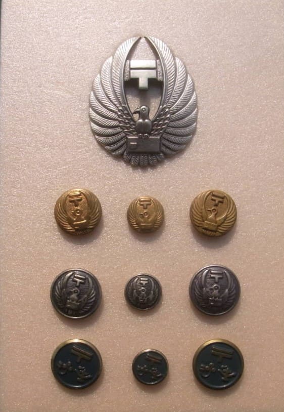 Japanese_Postal Hat Badges.jpg