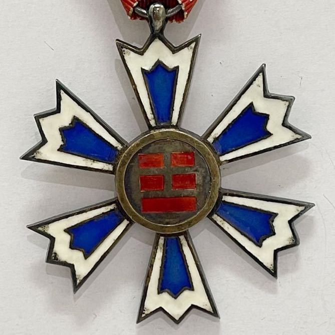 大韓帝国 八卦勲章 勲功四等.jpg