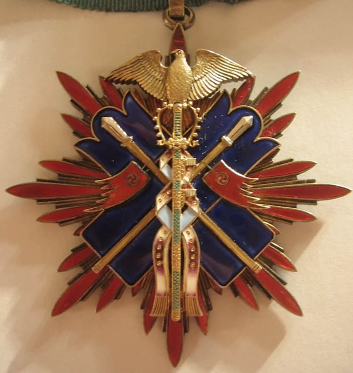 明治時代功三級金鵄勲章.jpg