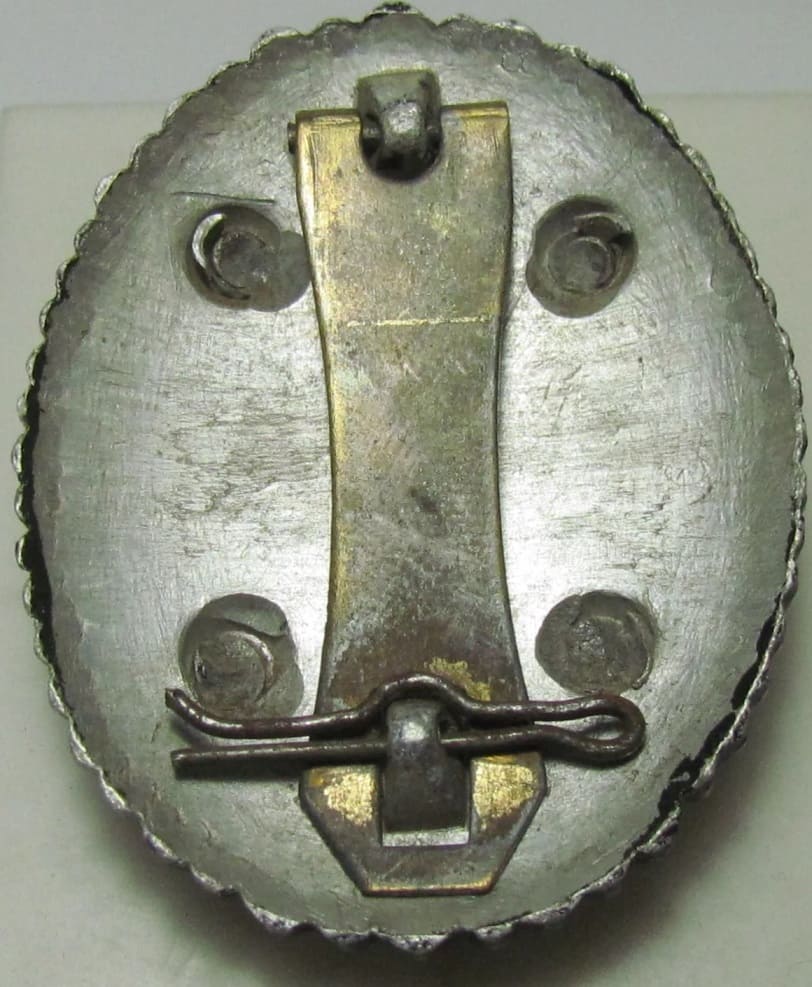 Junior Commanding  Officer's Badge.jpg