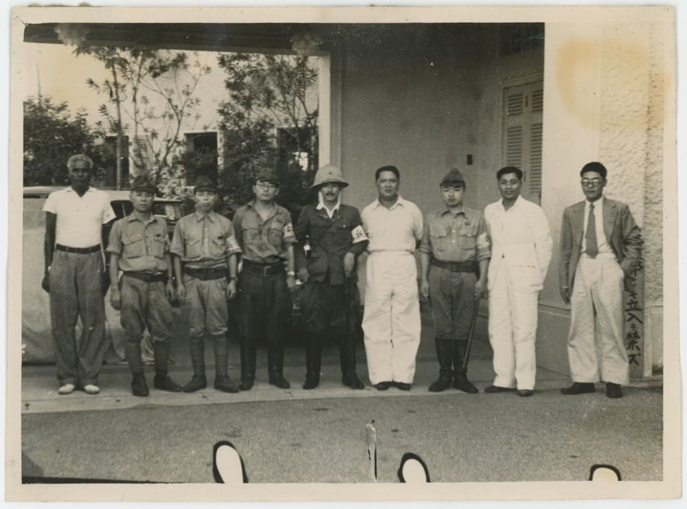 Kempeitai Troops Johor Officials  Malaya c.1942.jpeg