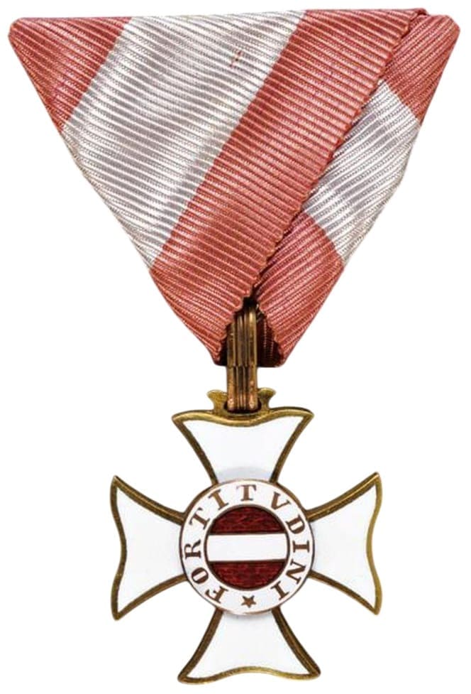 Knight's cross made by  Rothe.jpg