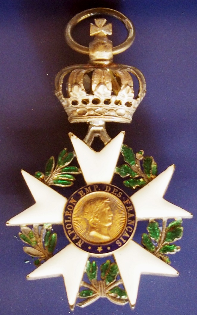Knight's Cross of the French Legion of Honor awarded to Goethe by Emperor Napoleon in 1808.jpg