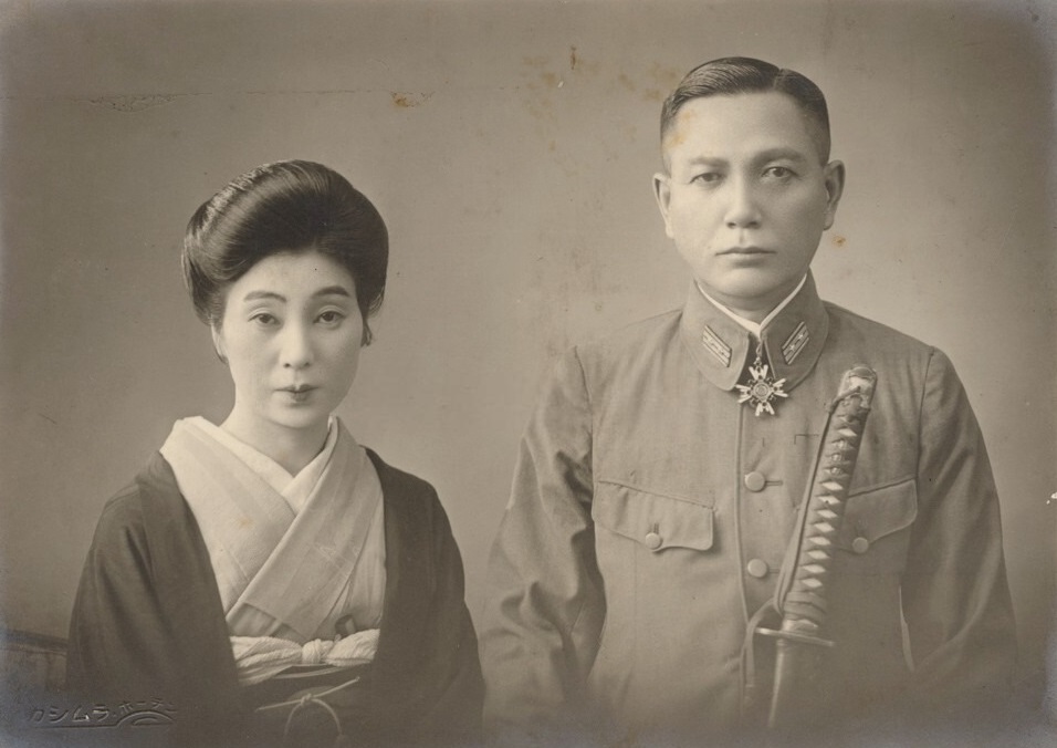 Lieutenant colonel with his wife.jpg
