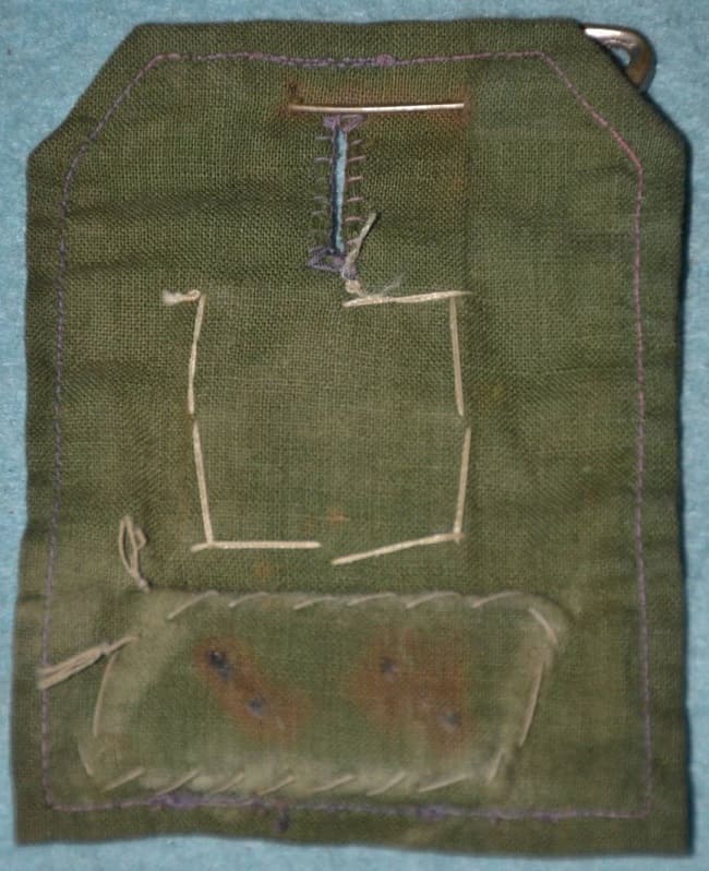 Lieutenant  Hiroshi Abe Ikan  Junior  Commanding Officer Badge.jpg