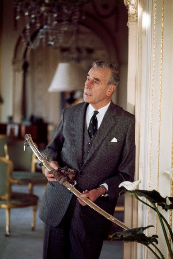 Lord Mountbatten holds ceremonial sword he accepted from Japanese commander during surrender in 1945.jpg