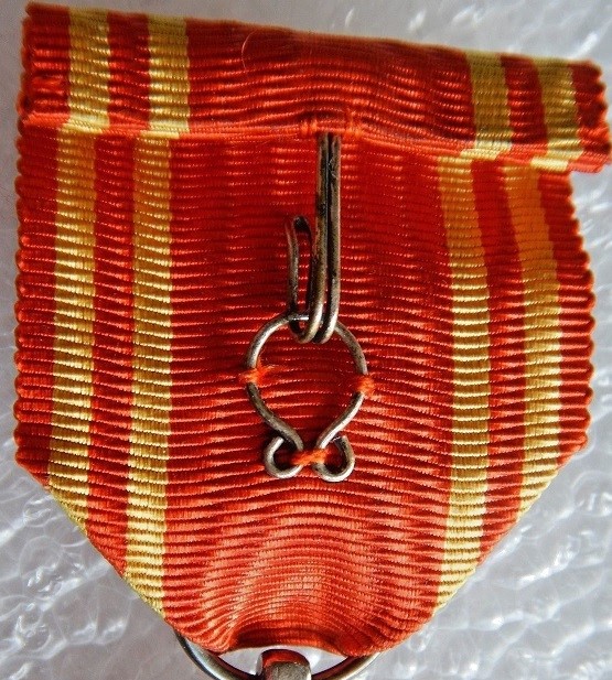 Manchukuo Red Cross  Society Merit  Order 満州国赤十字社有功章.jpg