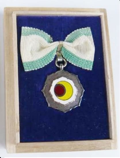 Meiji Jingu Service Association Meritorious Support Member's Badge.jpg