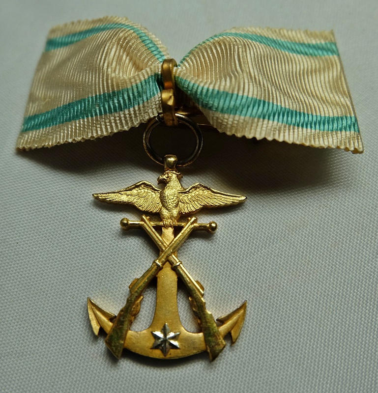 Meritorious Member's Badge of Imperial Soldiers' Support Association.jpg