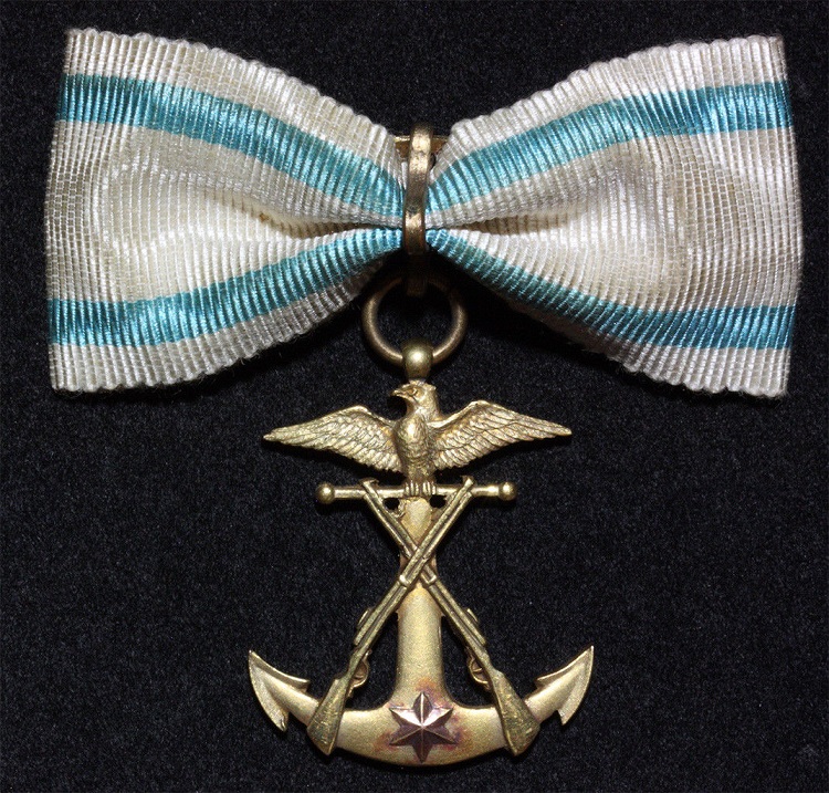 Meritorious Member's Badge of Imperial Soldiers' Support Association.jpg