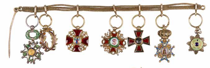 Miniature Chain with Double Dragon.jpg