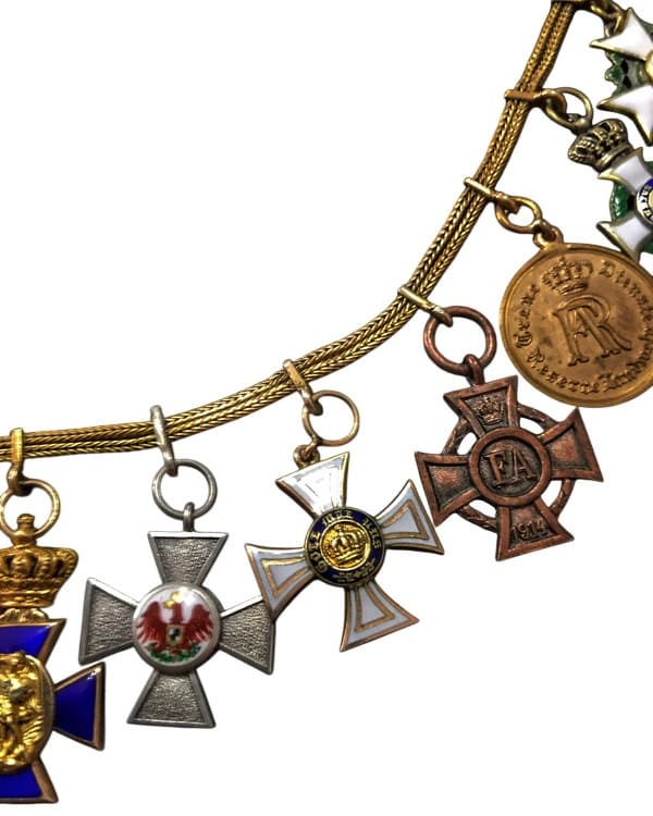 Miniature group with Japanese Order  of Sacred Treasure.jpg