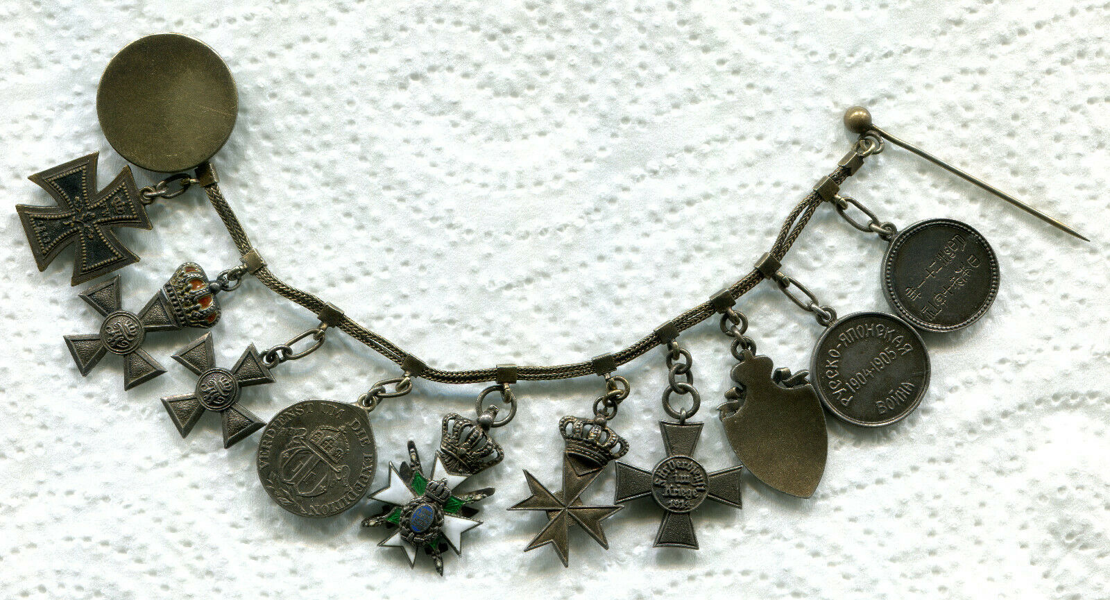 Miniature Groups with Japanese Orders and Medals-.jpg