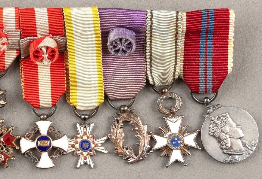 Miniature Medal Bar with 4th class  Sacred Treasure order of Finnish Diplomat Armas Yöntilä.jpg