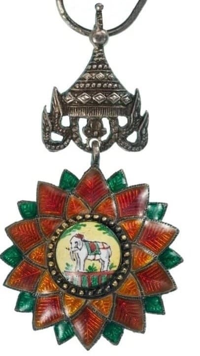 Miniature of the order of White Elephant of 1st type.jpg