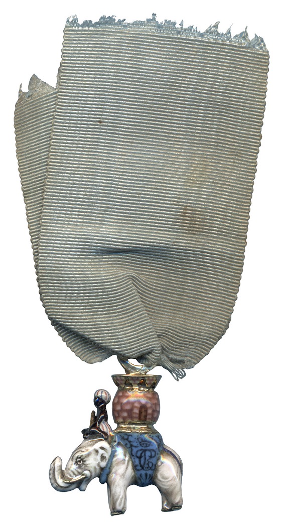 Miniature Order of the Elephant.jpg