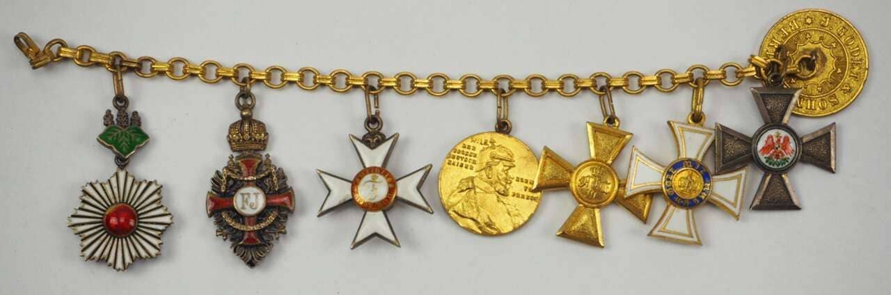 Miniatures of unknown Prussian officer made by J.Godet & Sohn, Berlin.jpg