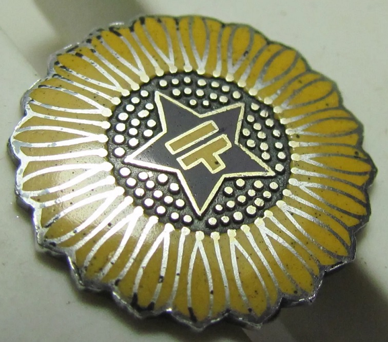 Ministry of  Communications Diligent Service Badge 逓信省勤功章.jpg