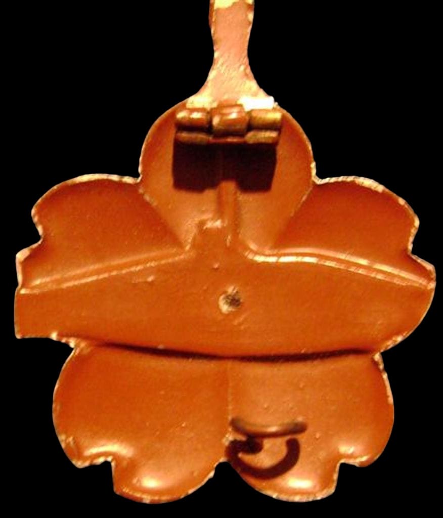 Mirror reverse japanese submariner  badge.jpg