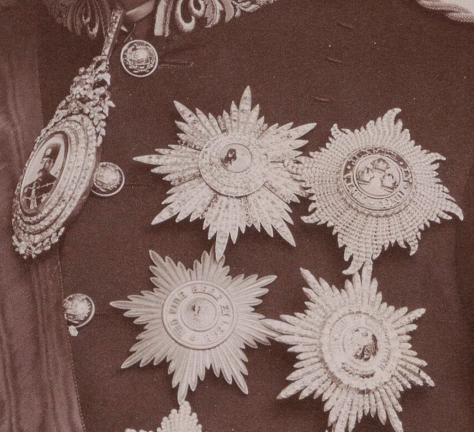 Mirza Ali Asghar Khan Amin al-Soltan  orders.jpg