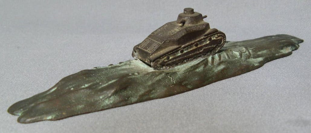 Mitsubishi Heavy  Industries Tokyo Tank Factory Commemorative Paperweight.jpg