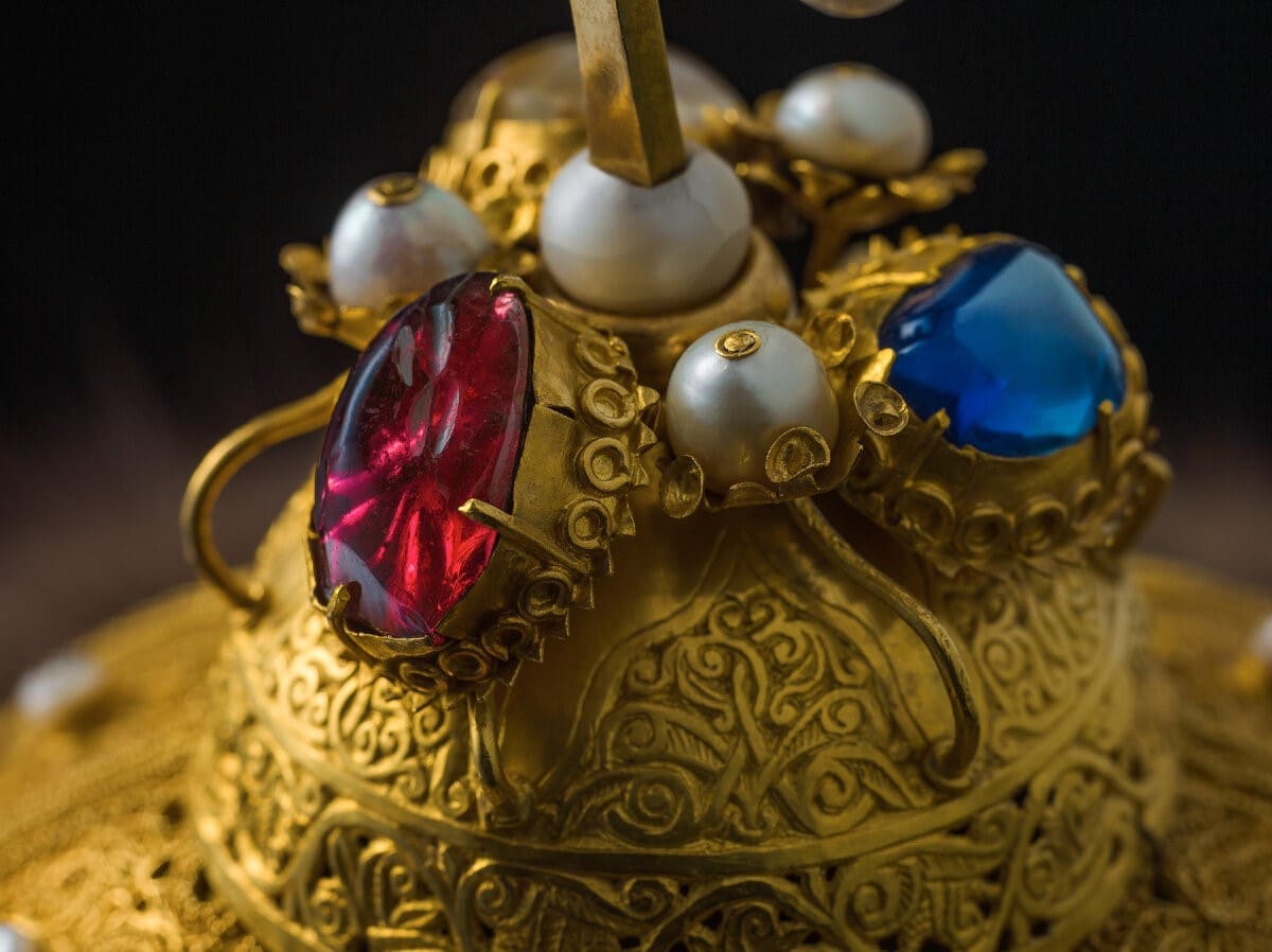 Monomakh's  Cap from the collection of Moscow Kremlin Museums.jpg