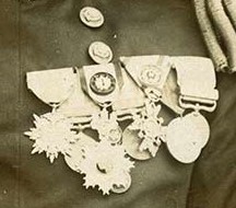 Multi-row Japanese Medal Bar.jpg