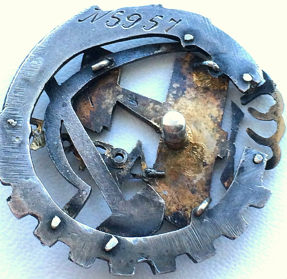 Наградной знак  Добролёта.jpg