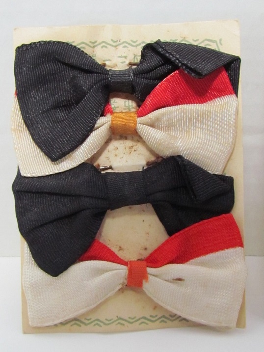 National Ceremonial  Bows 国民儀禮章.jpg