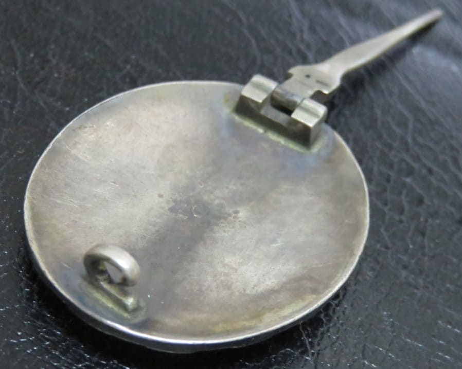 Nava  Academy Graduation Badge made by Hattori  workshop.jpg