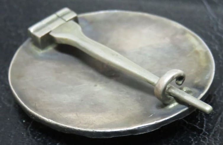 Naval Academy Graduation Badge  made  by Hattori workshop.jpg