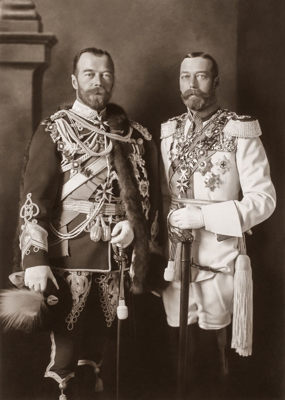 Nicholas II Alexandrovich  and King George V of Britain.jpg