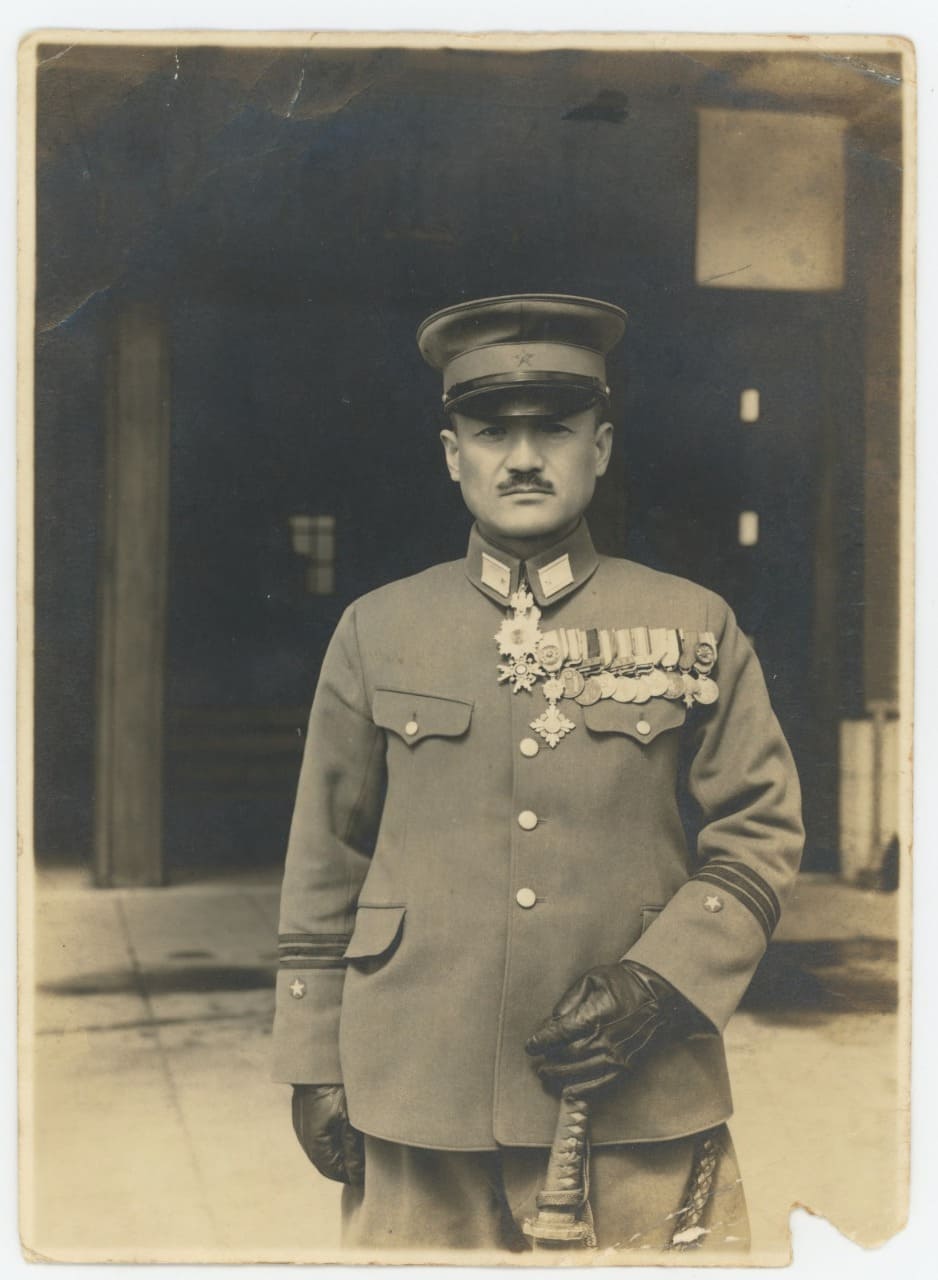 Officer Uniform Sword Decorated Medals.jpeg