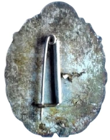 Officer's Badge of Youth League.jpg